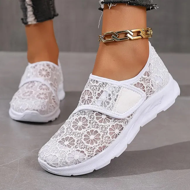 Tonjaa - Zapatillas De Encaje Con Bordados Florales