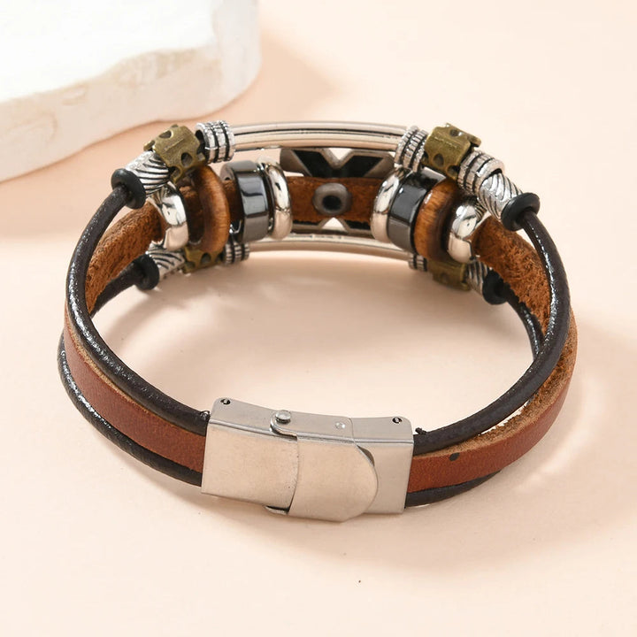 Garland - Pulsera tipo Brazalete de Cuero con Cruces y Varias Capas