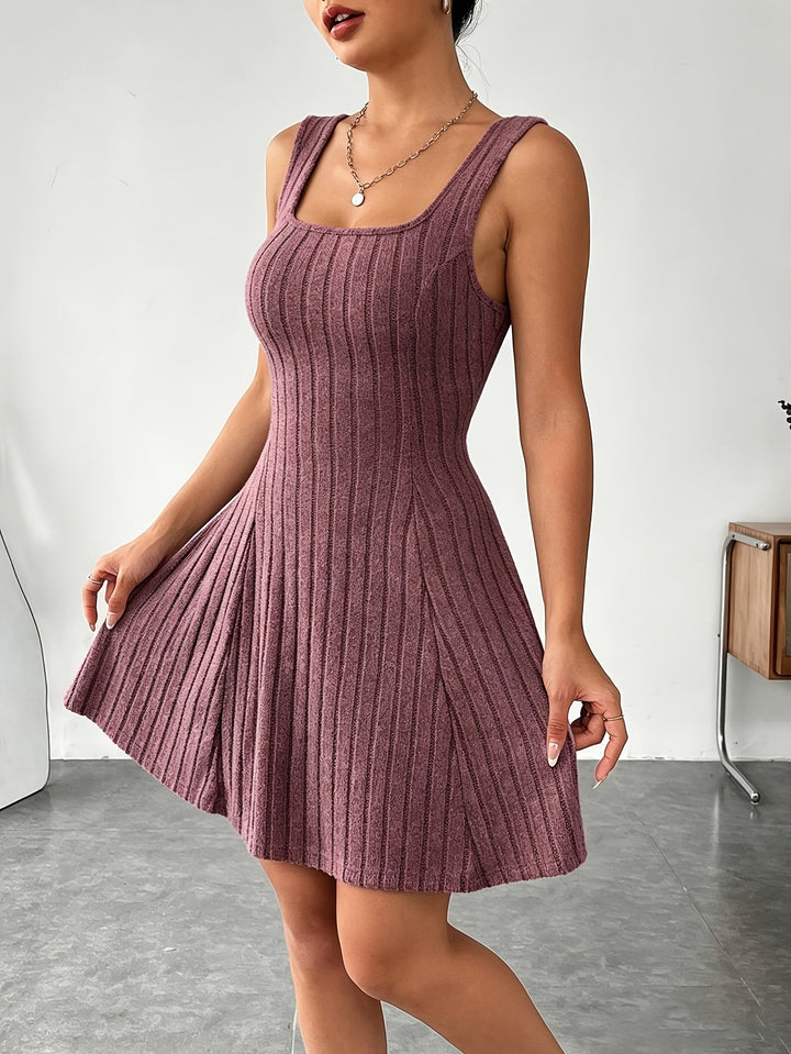 Joaquina - Minivestido Acanalado con Top Corto Con Capucha