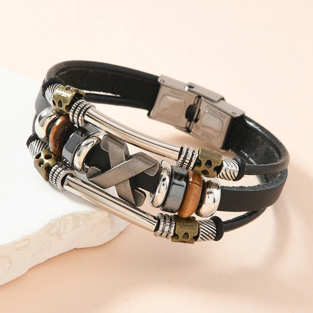 Garland - Pulsera tipo Brazalete de Cuero con Cruces y Varias Capas