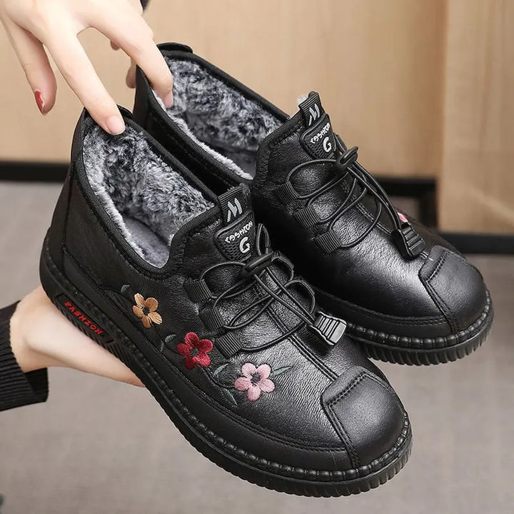 Jaruwan - Botines Con Bordado Floral y Forro de Piel