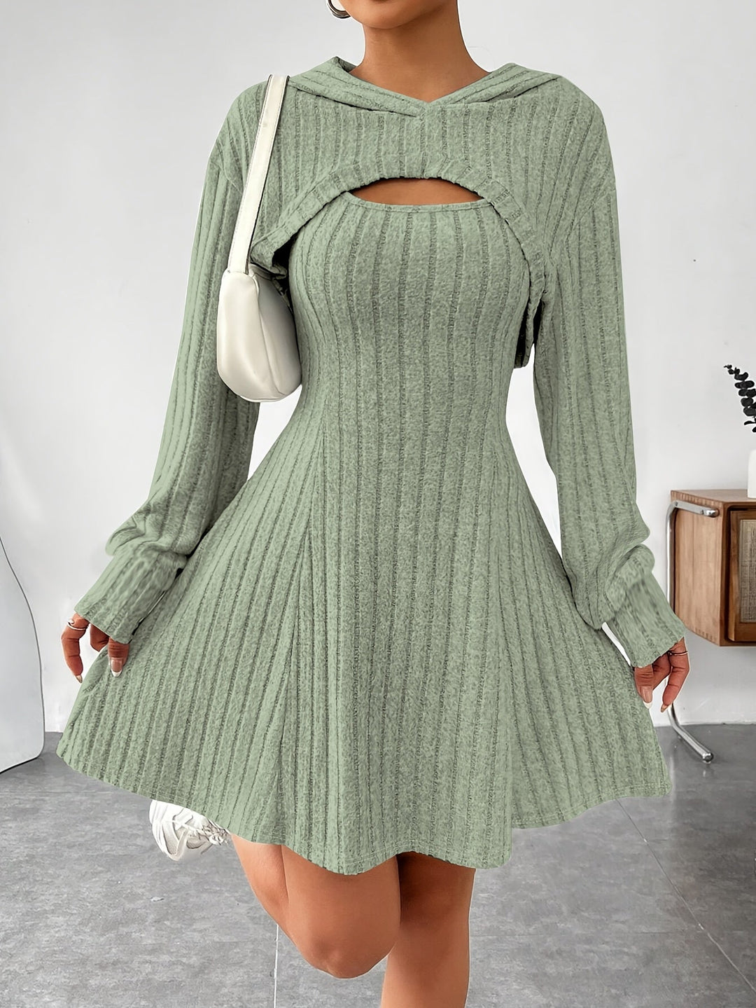 Joaquina - Minivestido Acanalado con Top Corto Con Capucha