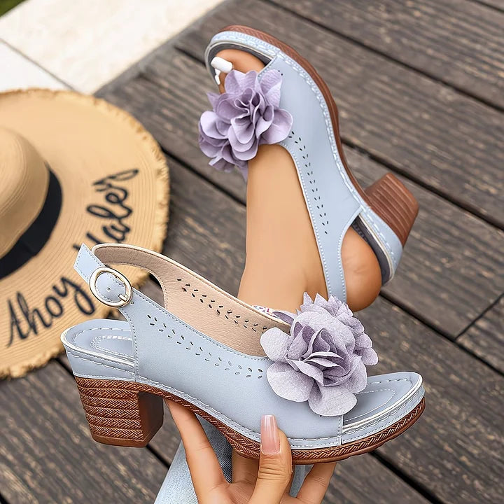 Gayanthi - Tacón Grueso Con Elegante Diseño Floral