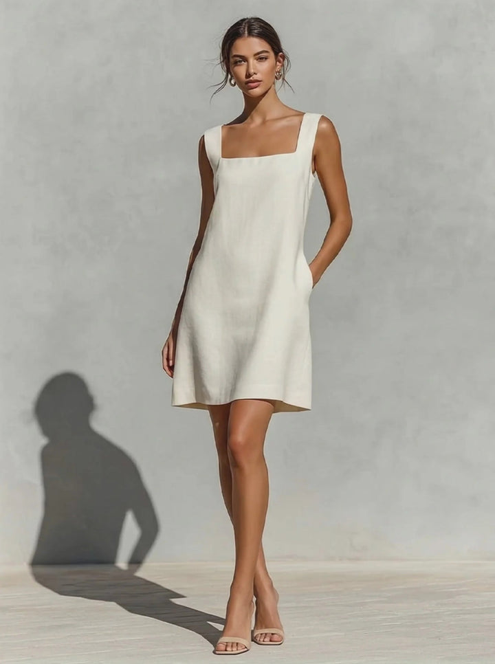 Loren - Vestido Mini Sin Mangas de Corte en A