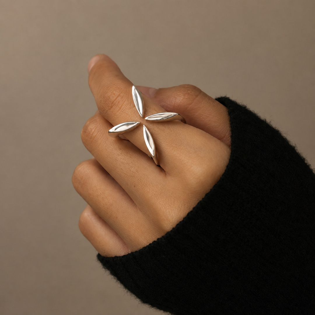 Gerti  - Anillo de Plata de ley Cuatro Puntos